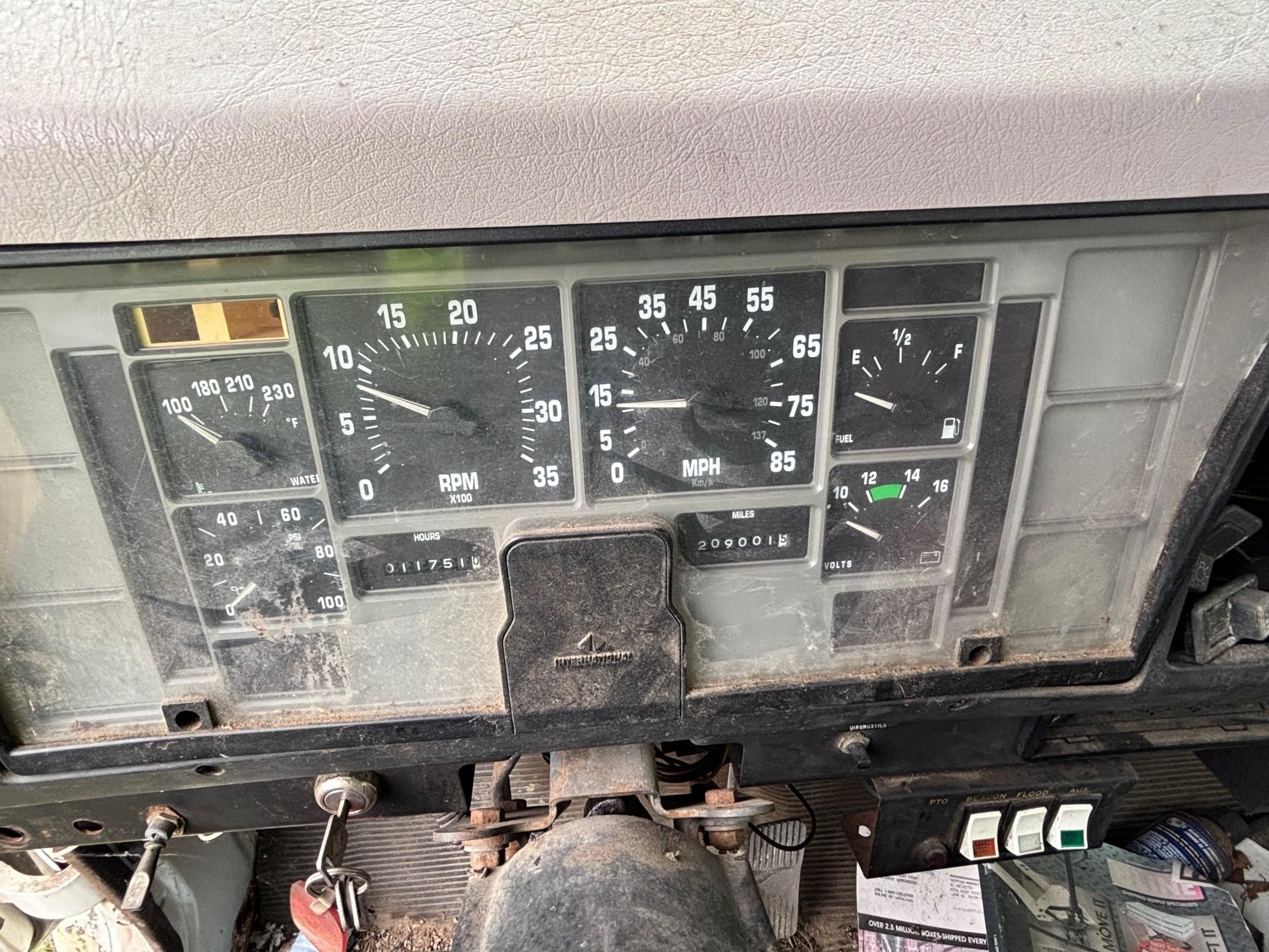 1997 INTERNATIONAL 4700 - Image 13